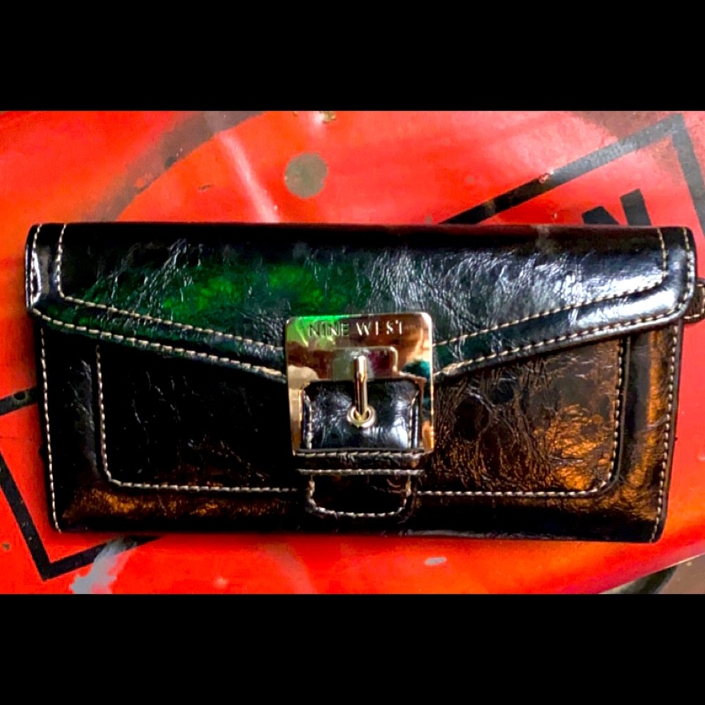 Woman’s wallet